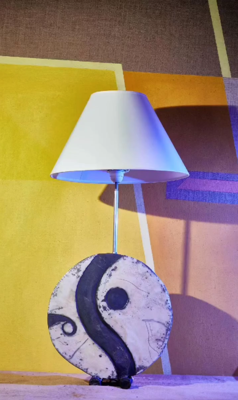 Lampada in ceramica Raku