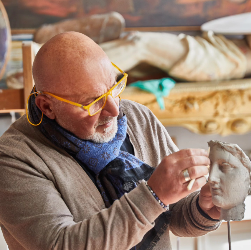 Aurelio Talpa nel suo atelier